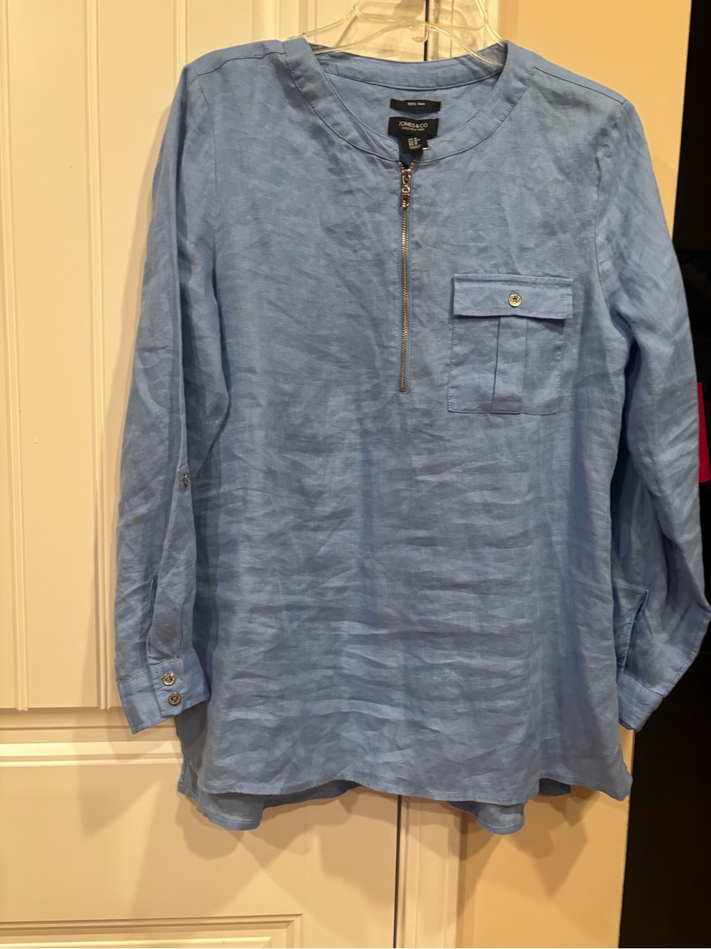 Jones New York Light Blue Linen Zip Front Top with Gold Zip